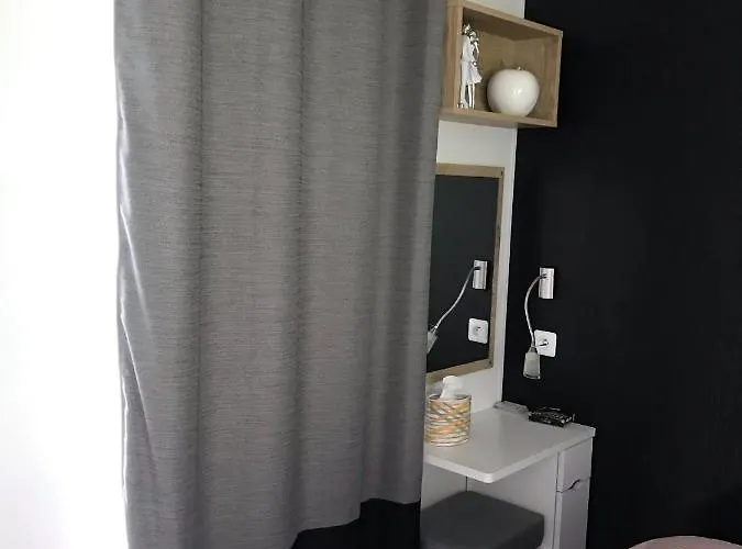 Holiday home L Oree Du Bois Moncheux